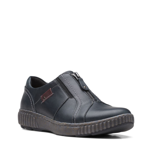 Donna Clarks' Magnolia Zip ' Nero Pelle Scarpe Casual - Vestibilità D